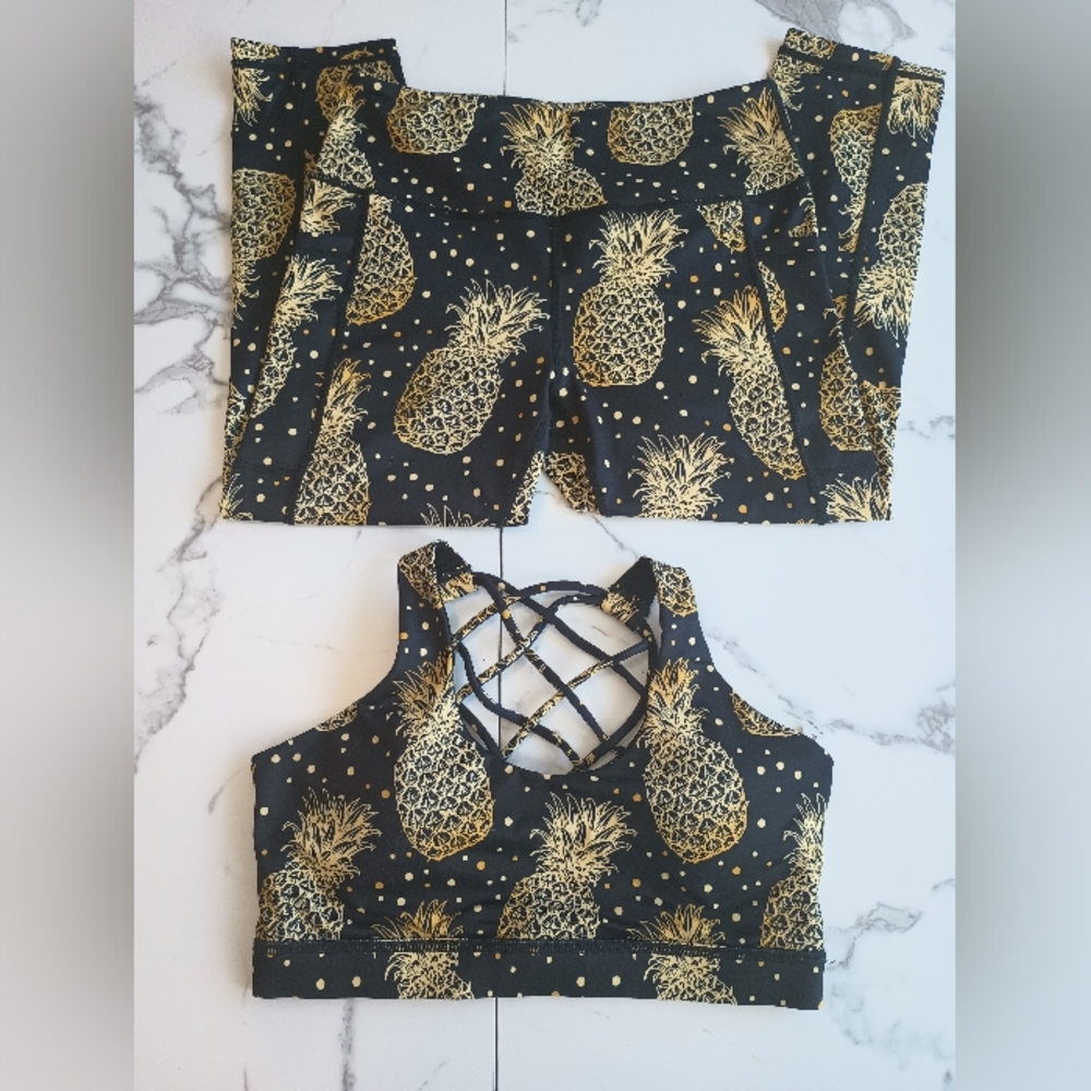 Black and Gold Pineapple Print Two-Piece Gym Wear Set - CVG